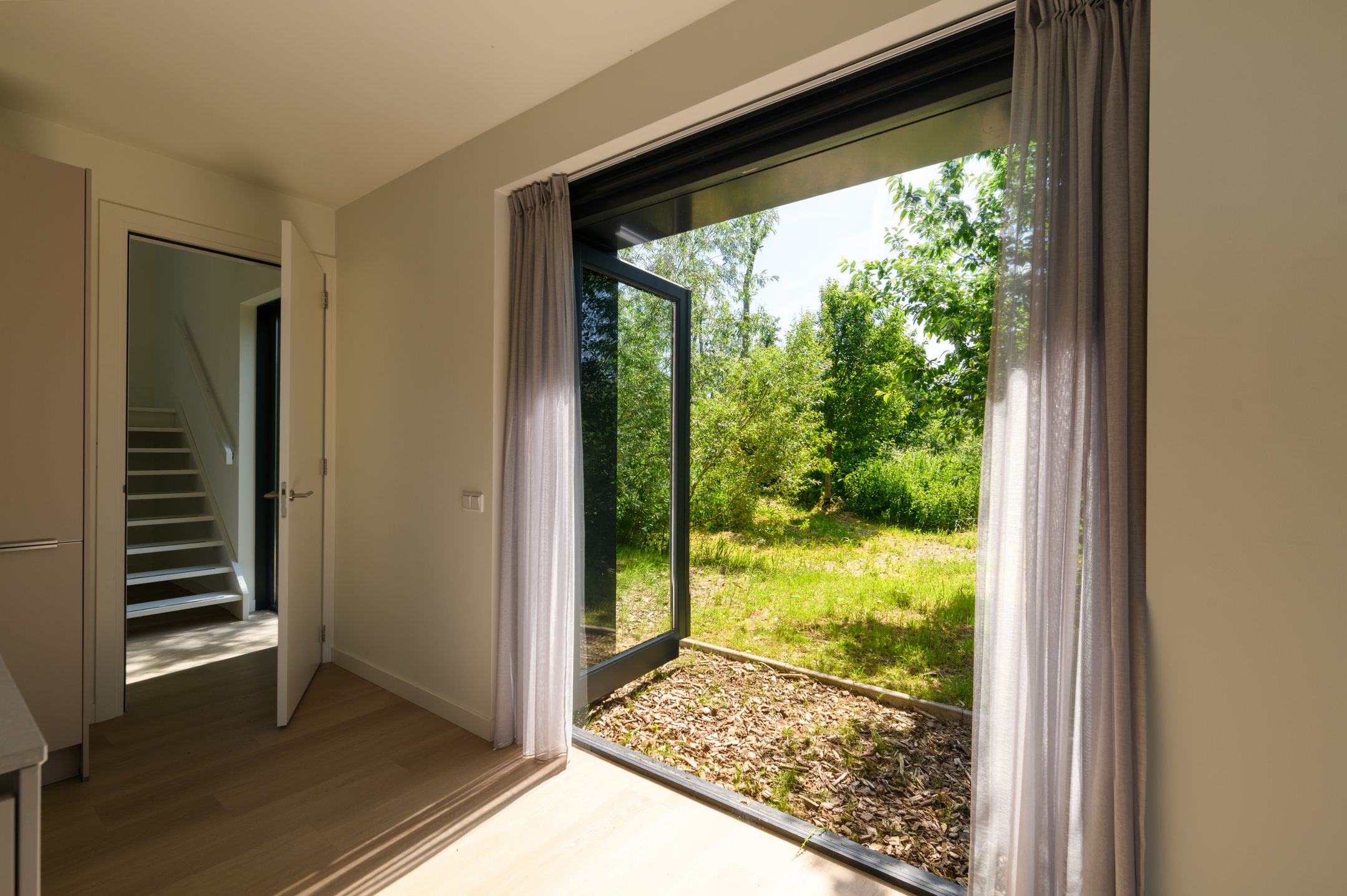 Modern Waterfront Villa with Private Mooring in De Krijgsman Muiden — 18
