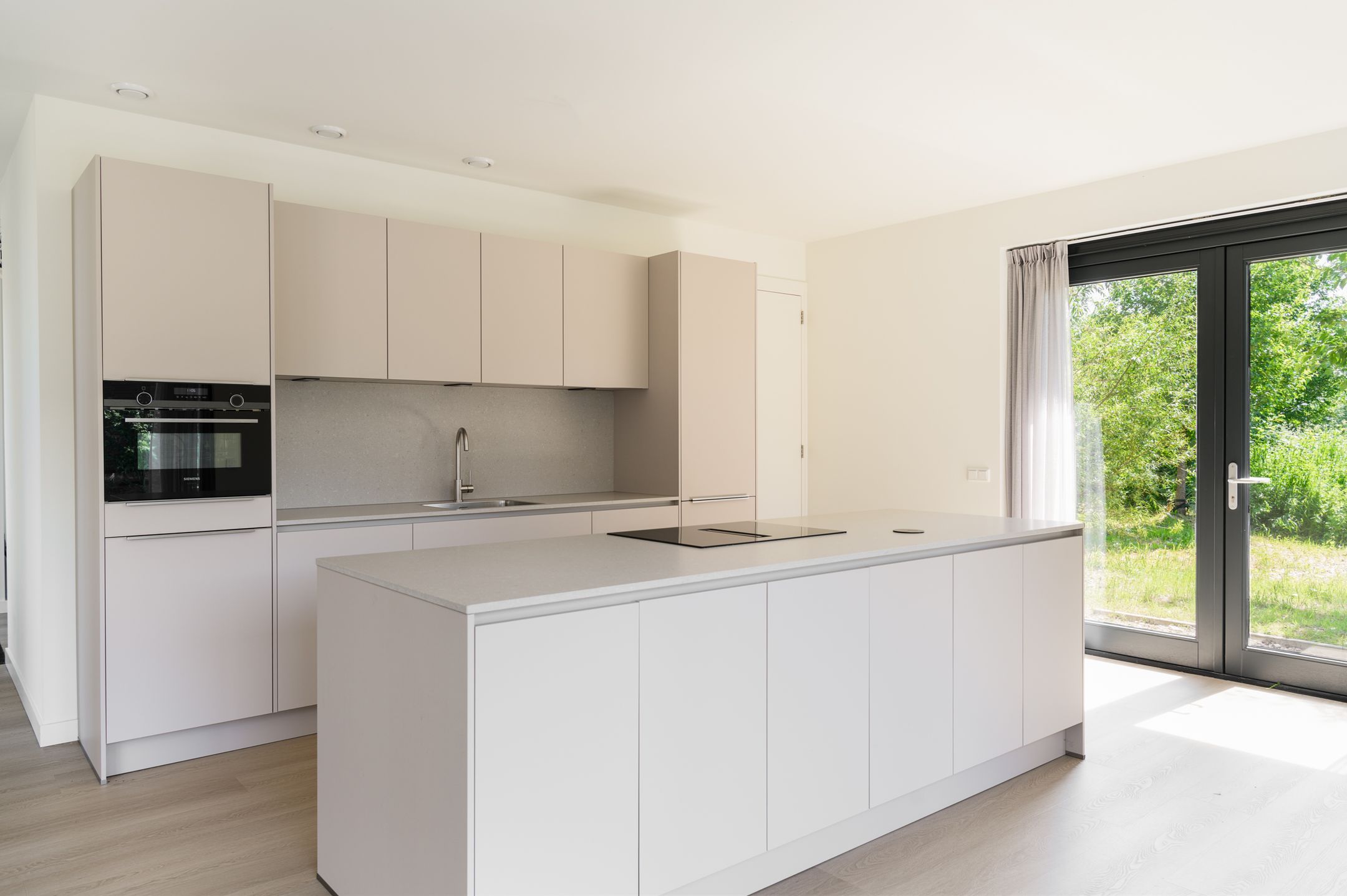 Modern Waterfront Villa with Private Mooring in De Krijgsman Muiden — 12
