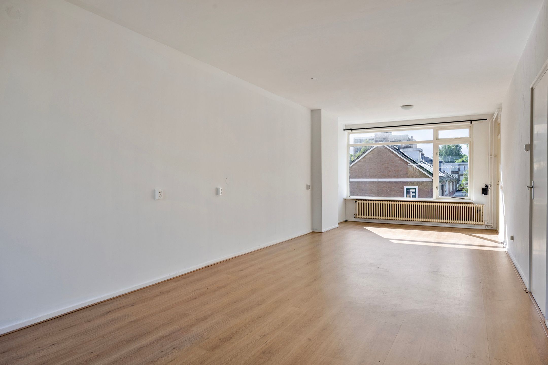 Centrally Located Apartment with Sunny Balcony in Arnhem — 12