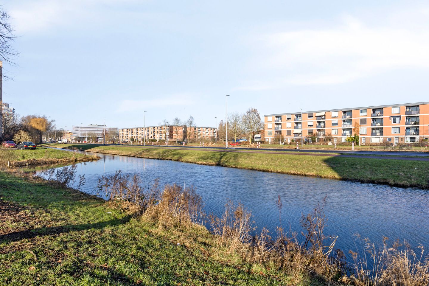 Centrally Located Apartment with Sunny Balcony in Arnhem — 25