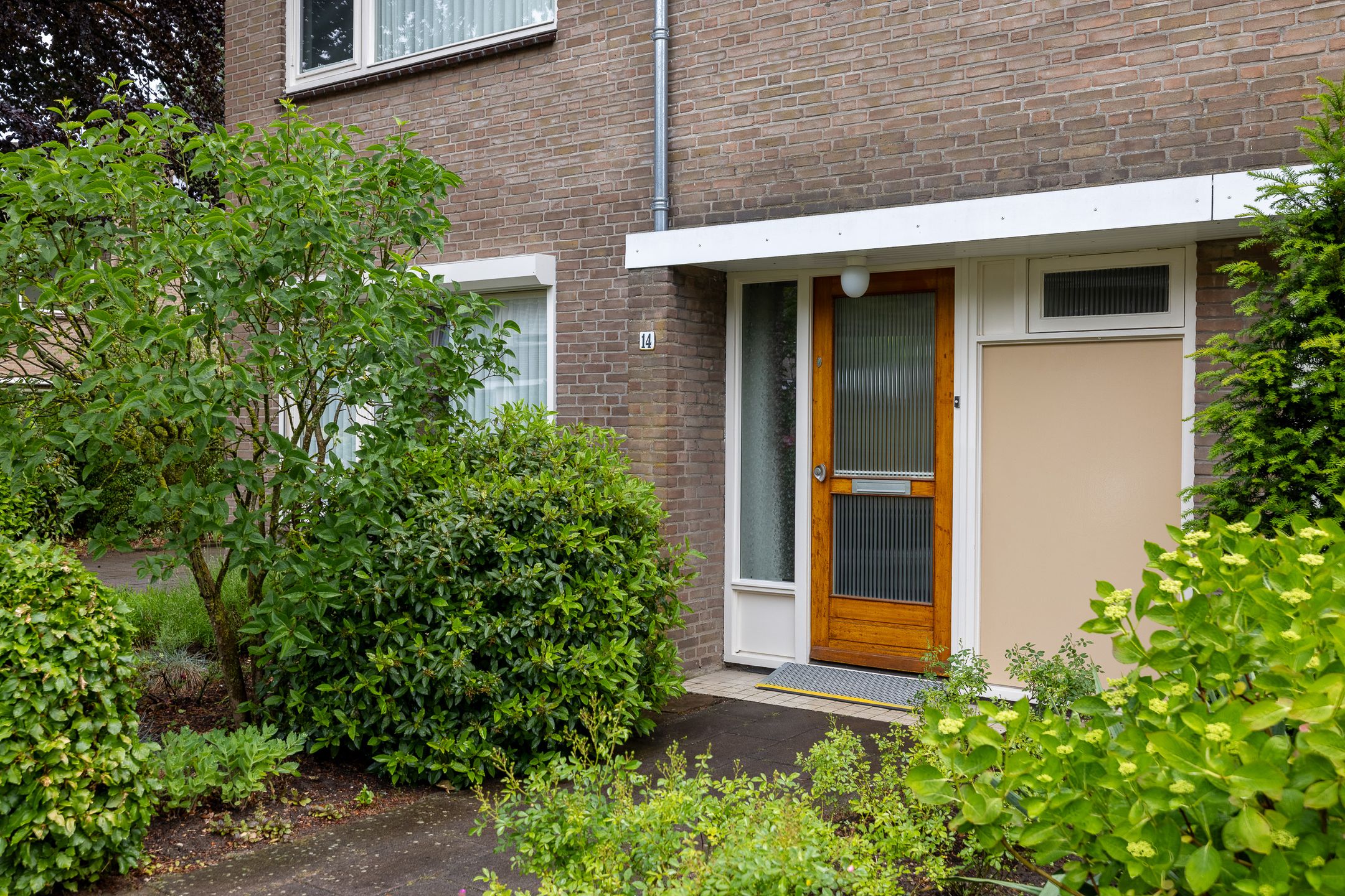 Semi-Detached Home with Park Views and Spacious Garden in Doetinchem — 30