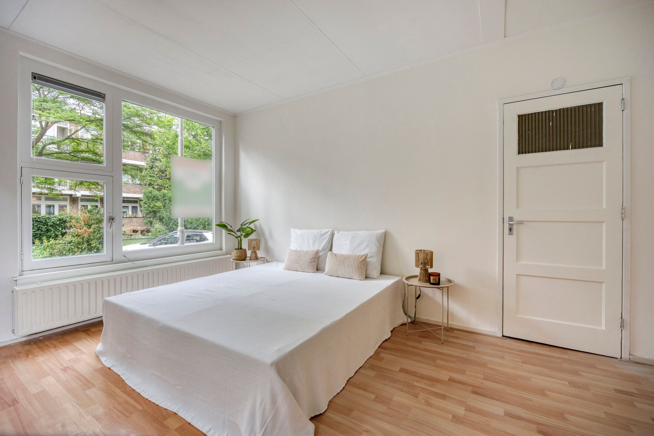 Spacious Apartment with Basement Room in Popular Kralingen — 18