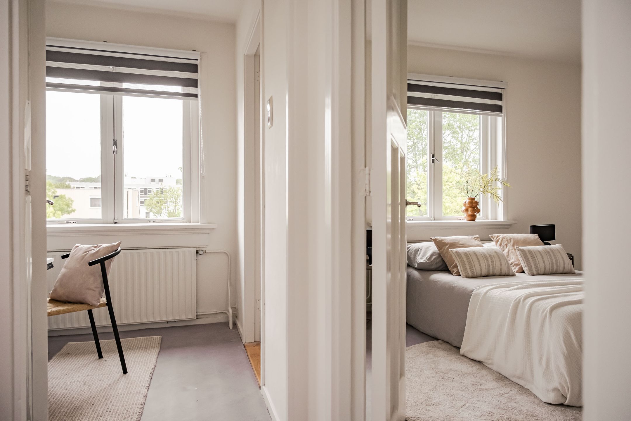 Spacious Upper Floor Apartment with Canal Views in Haarlem — 21