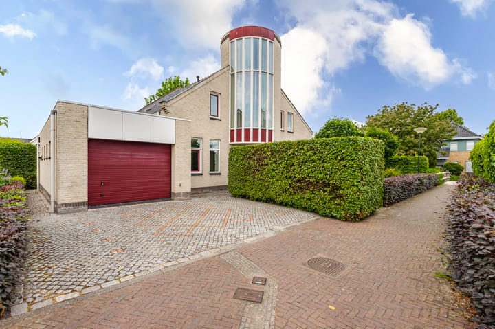 Vrijstaande woning te koop: 't Eiland 4, Werkendam