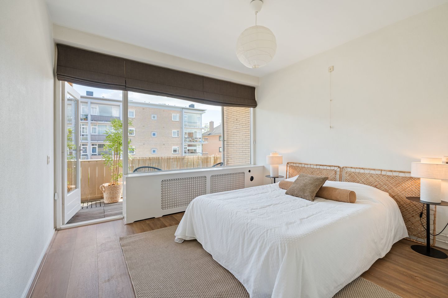 Spacious 3-Room Apartment with Balcony in Central Hilversum — 10