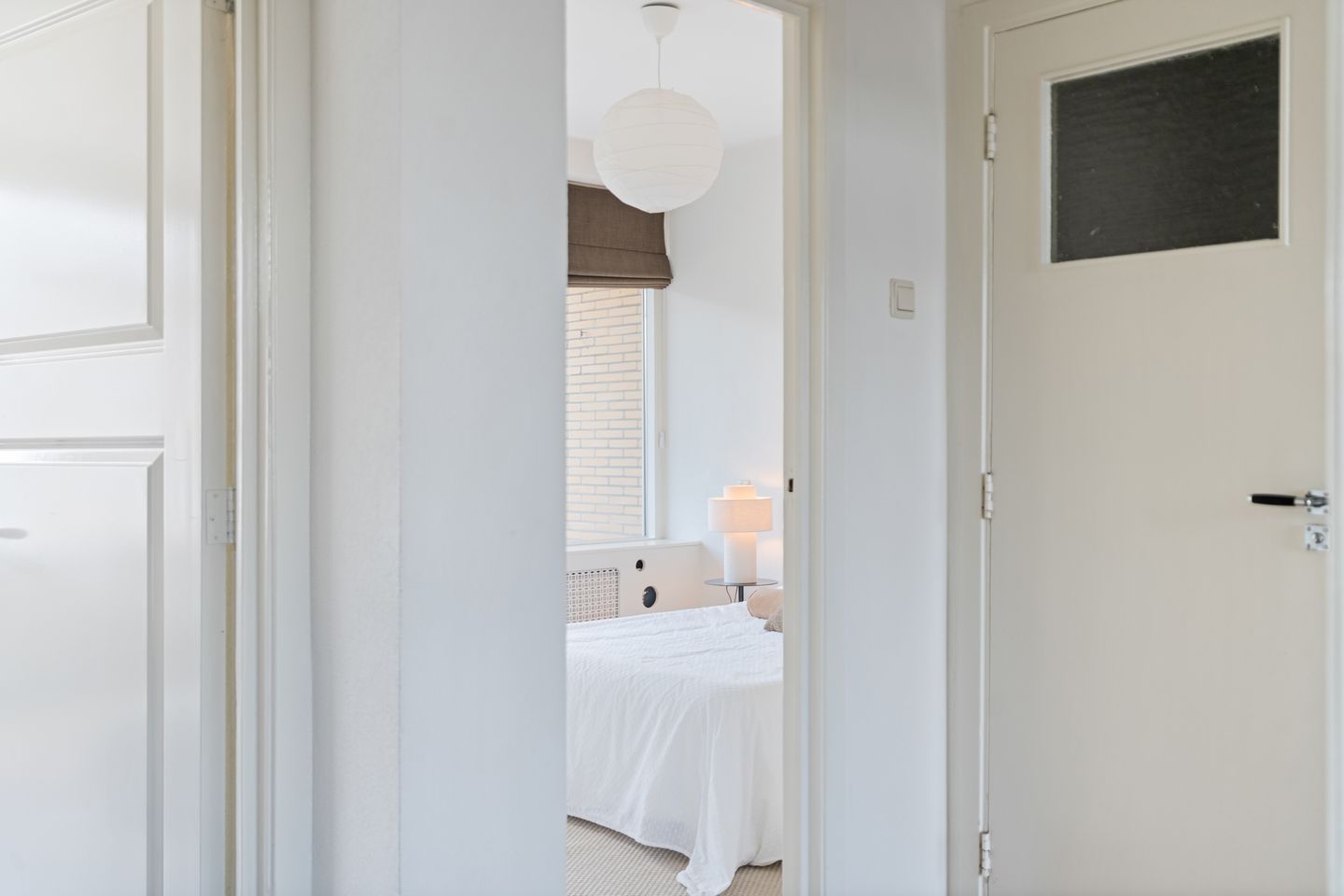Spacious 3-Room Apartment with Balcony in Central Hilversum — 14