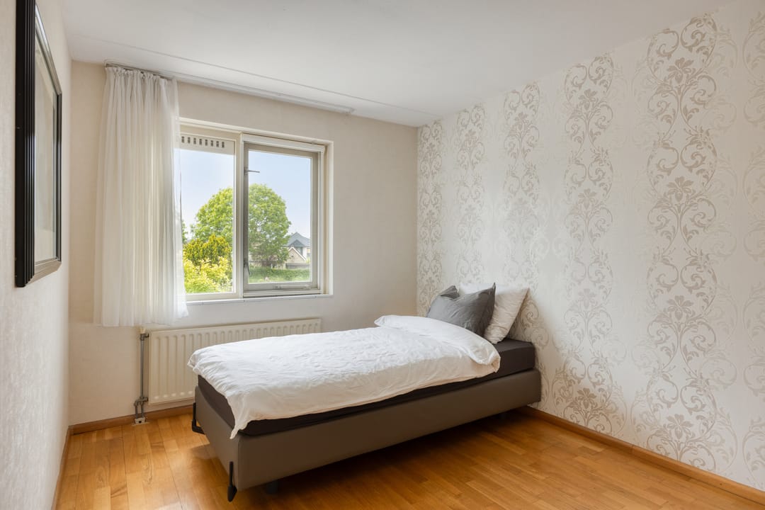 Spacious Semi-Detached Home with Water Views and Private Garage in Rokkeveen — 23