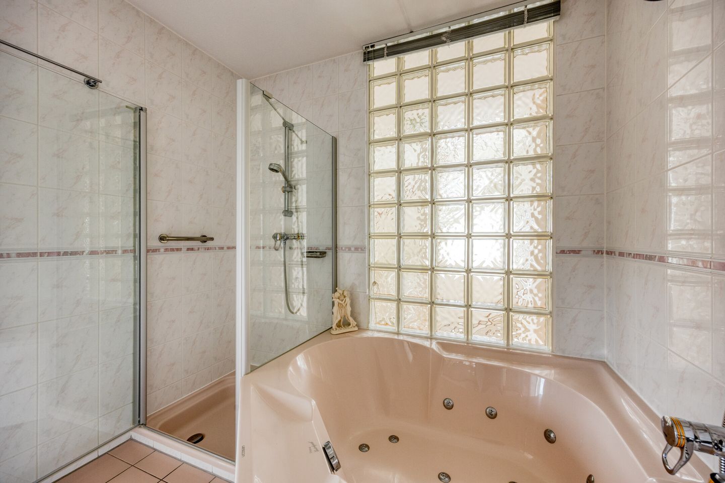 Spacious Semi-Detached Home with Water Views and Private Garage in Rokkeveen — 20