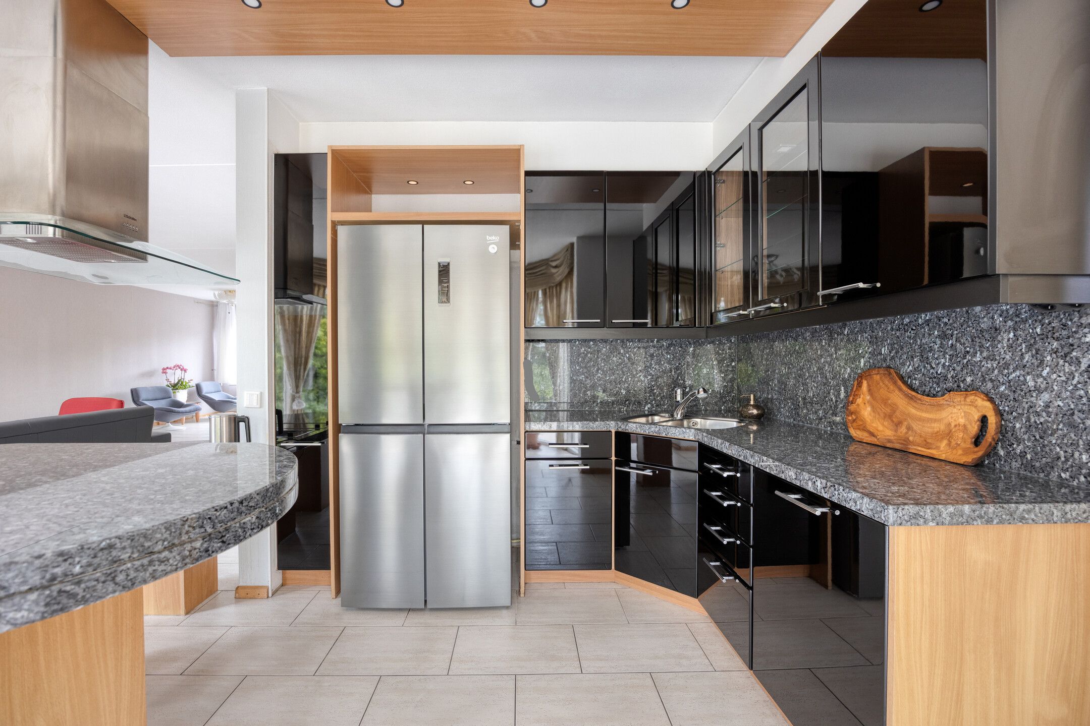 Spacious Semi-Detached Home with Water Views and Private Garage in Rokkeveen — 12