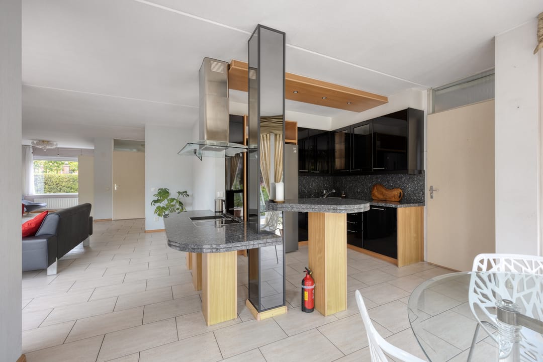 Spacious Semi-Detached Home with Water Views and Private Garage in Rokkeveen — 13