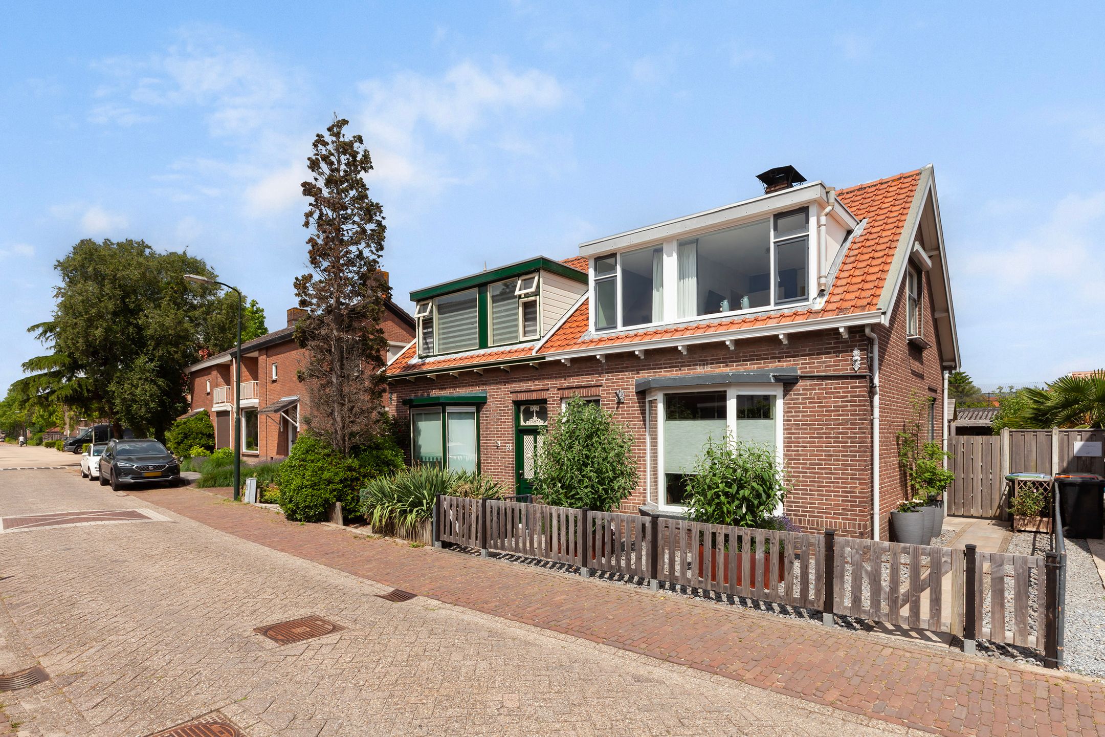 Prins Bernhardstraat 19 