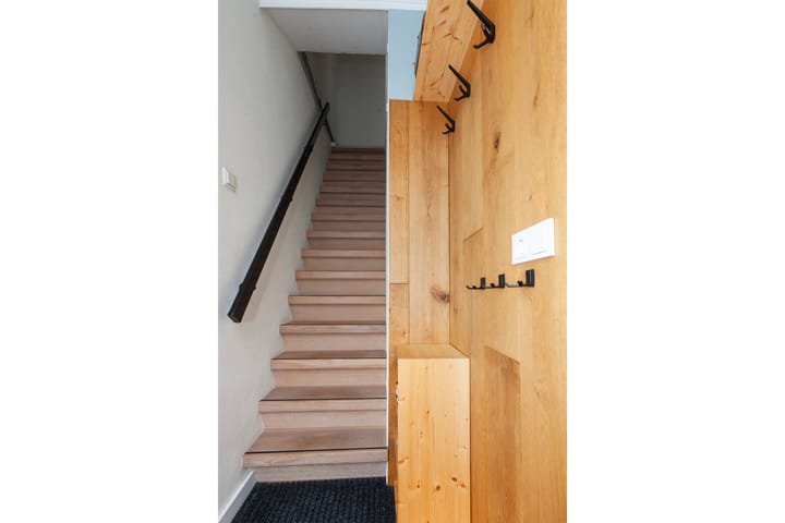 Photo 4 of Prins Bernhardstraat 19