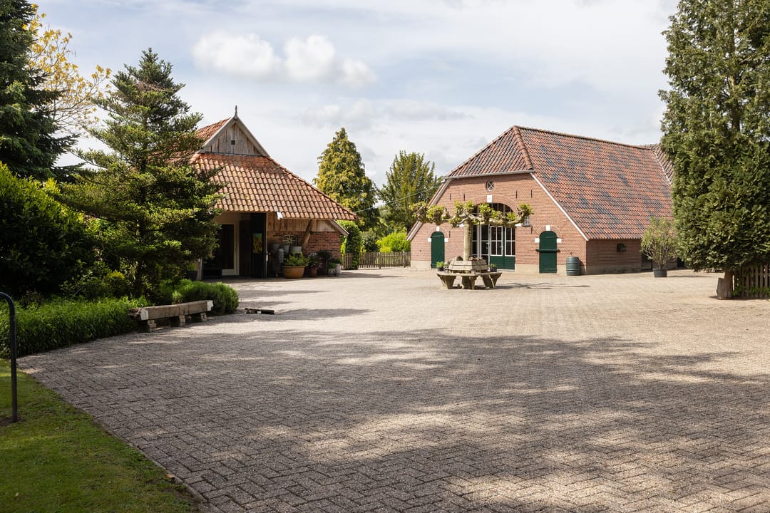 Charming Detached Farmhouse with Guest House in the Achterhoek Countryside — 37