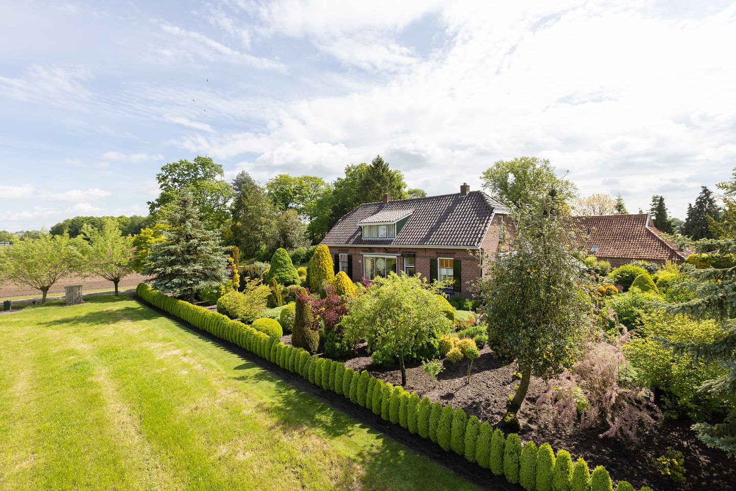 Charming Detached Farmhouse with Guest House in the Achterhoek Countryside — 44