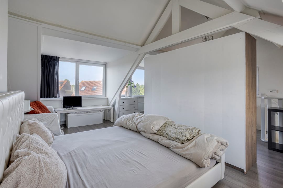 Charming Maisonnette in the Heart of Grave — 16