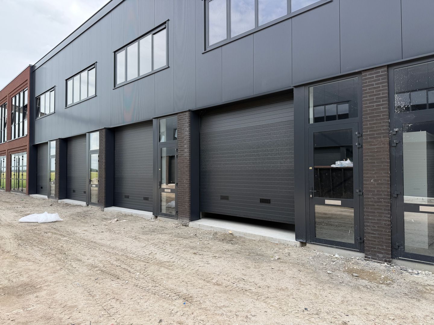 View photo 3 of Schipholweg 903-905