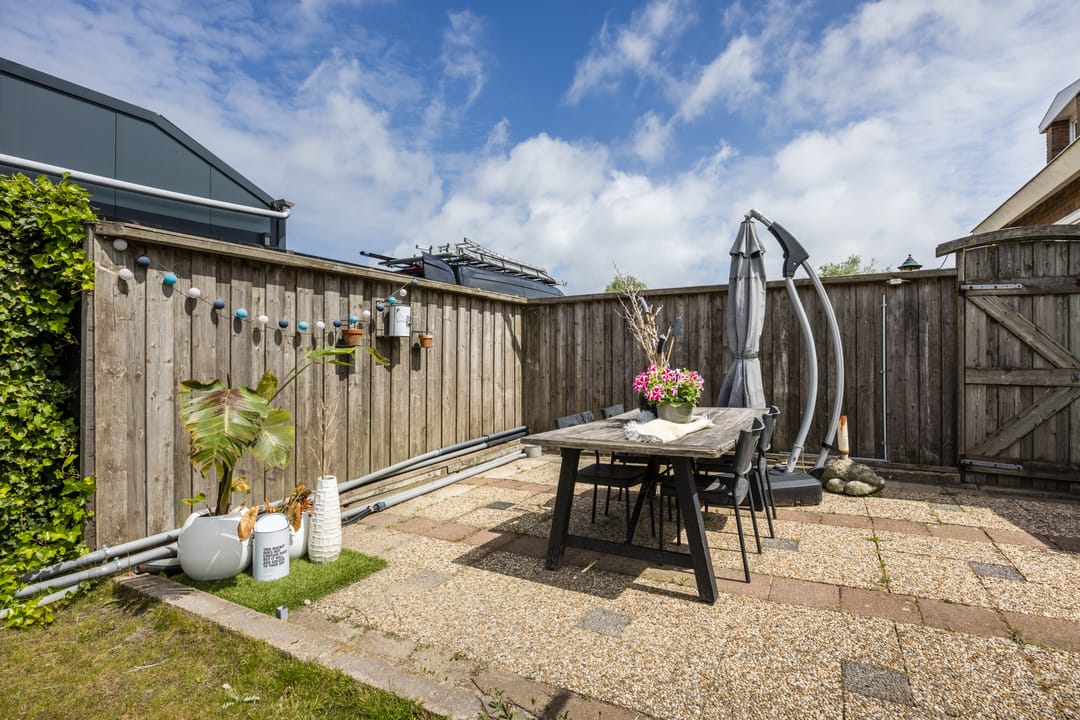 Detached Waterfront Residence with Spacious Garden in 's-Gravenzande — 32