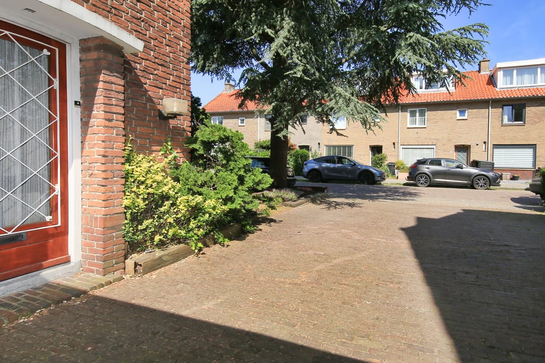 Photo 31 of Fokkerstraat 14