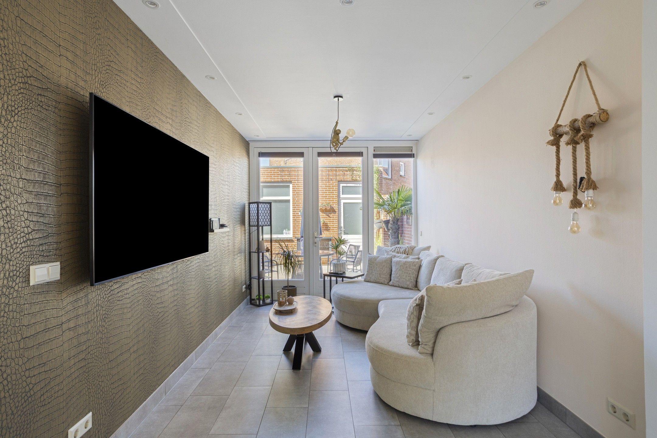 Modernized Corner Home with Luxury Finishes in Tilburg Oud-Zuid — 12