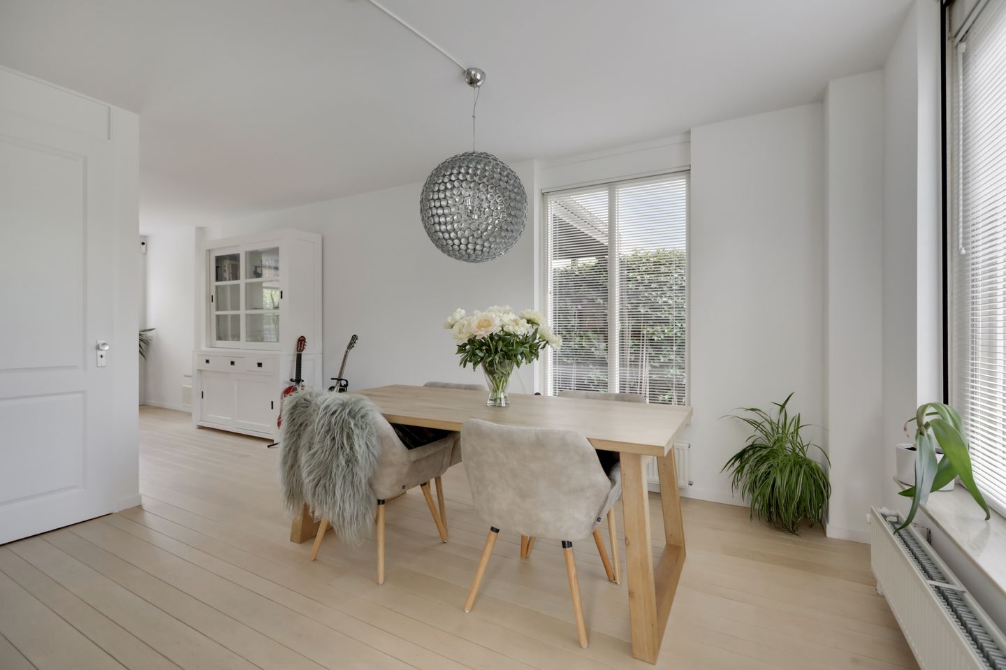 Spacious Semi-Detached Family Home with Garage in Dichteren — 29