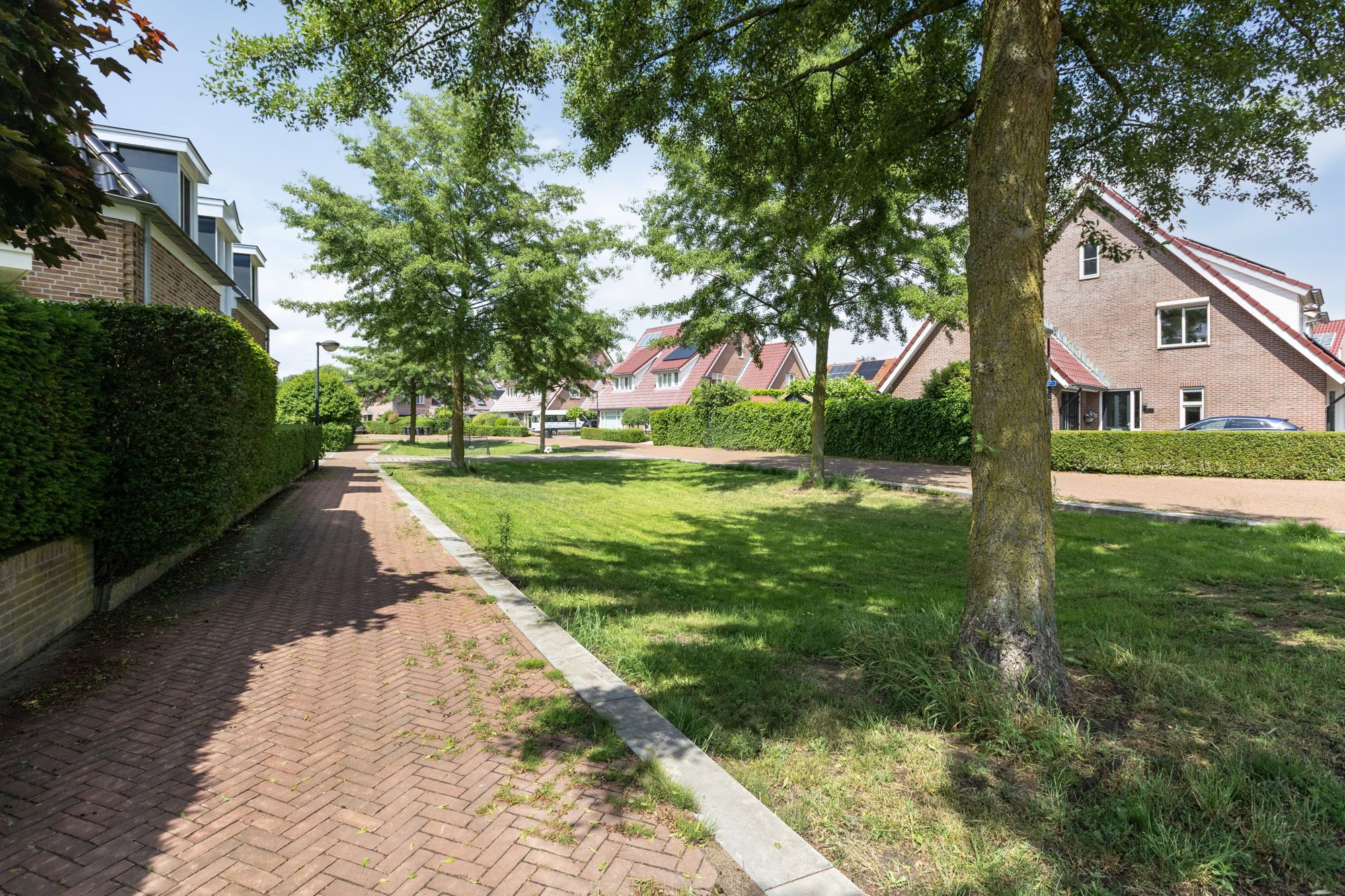 Spacious Semi-Detached Family Home with Garage in Dichteren — 12