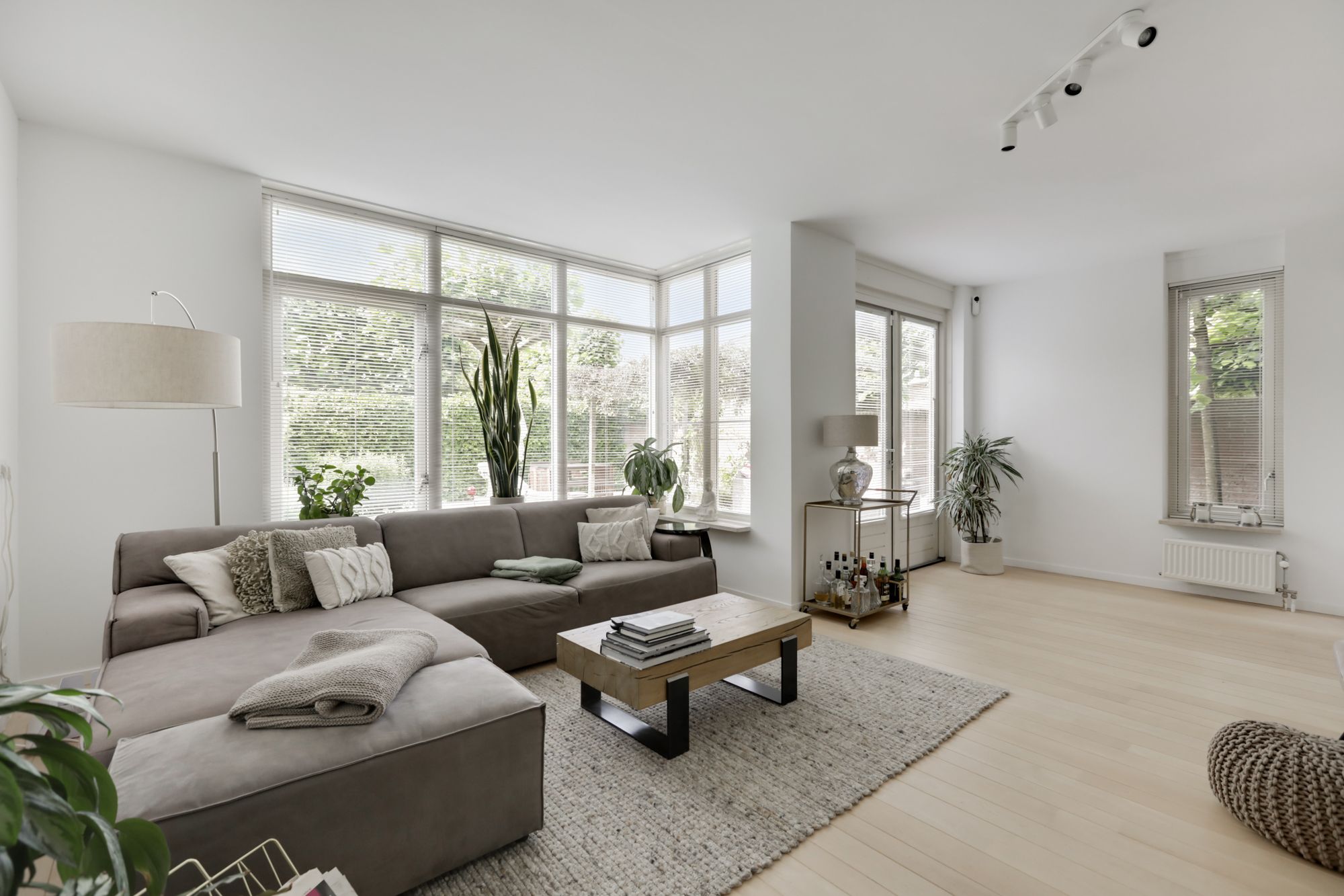 Spacious Semi-Detached Family Home with Garage in Dichteren — 24