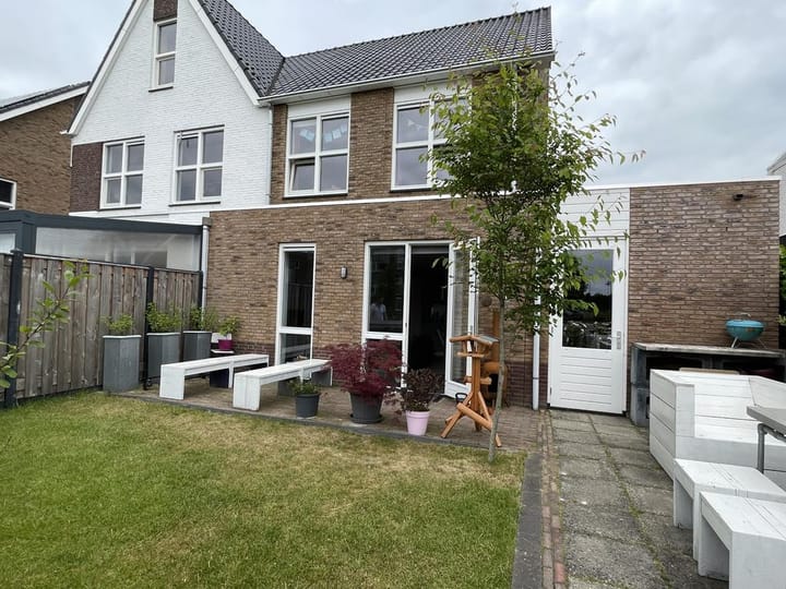 Twee-onder-één-kap te huur: Straat van Gibraltar 30, Amersfoort