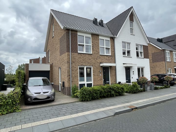 Twee-onder-één-kap te huur: Straat van Gibraltar 30, Amersfoort