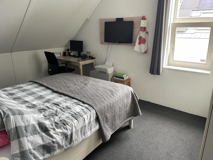 Twee-onder-één-kap te huur: Straat van Gibraltar 30, Amersfoort
