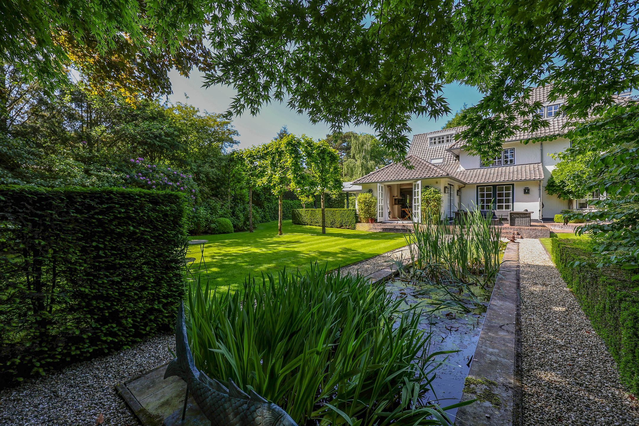 Characterful 1927 Villa with Guesthouse in Blaricum's Golden Triangle — 48