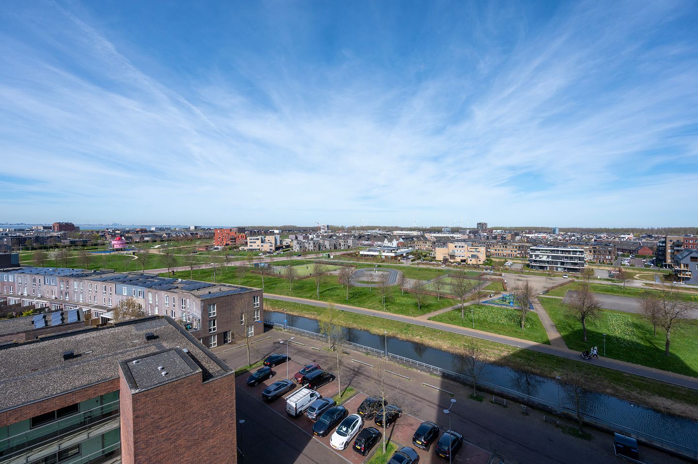 Corner Apartment with Park View in Almere Poort — 19