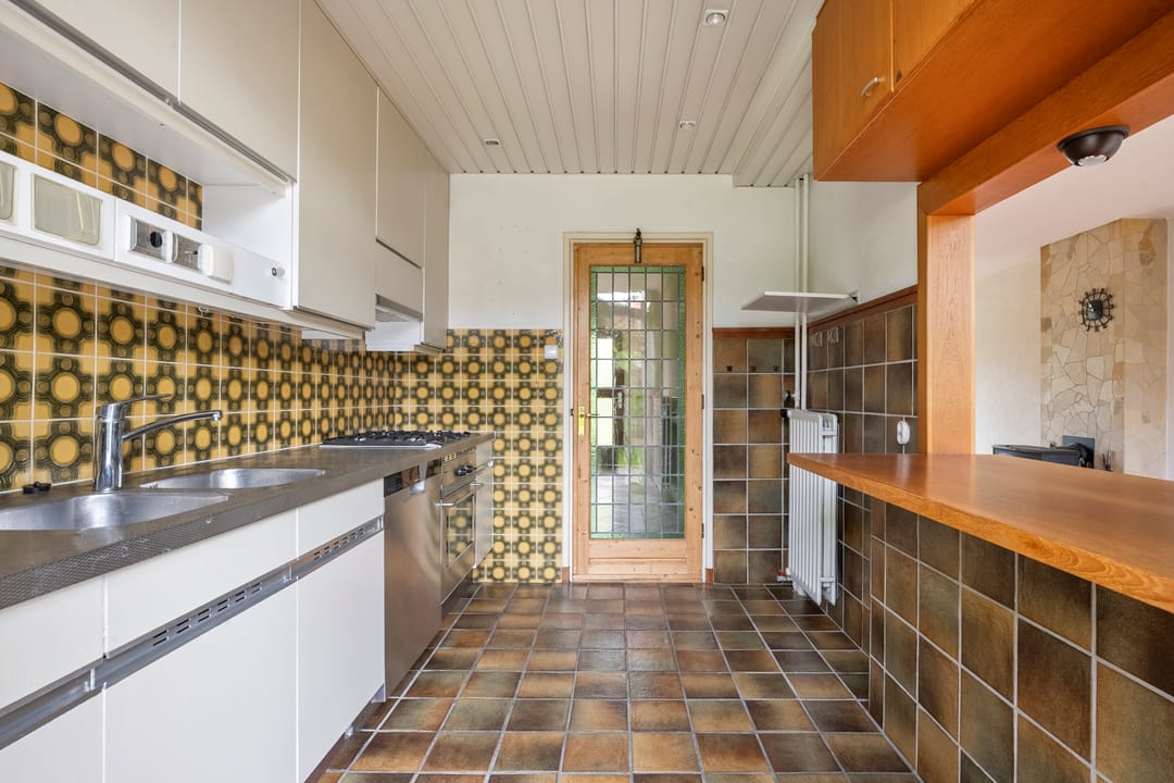 Spacious Six-Bedroom Family Home with South-Facing Garden in Oosterduinkwartier — 17