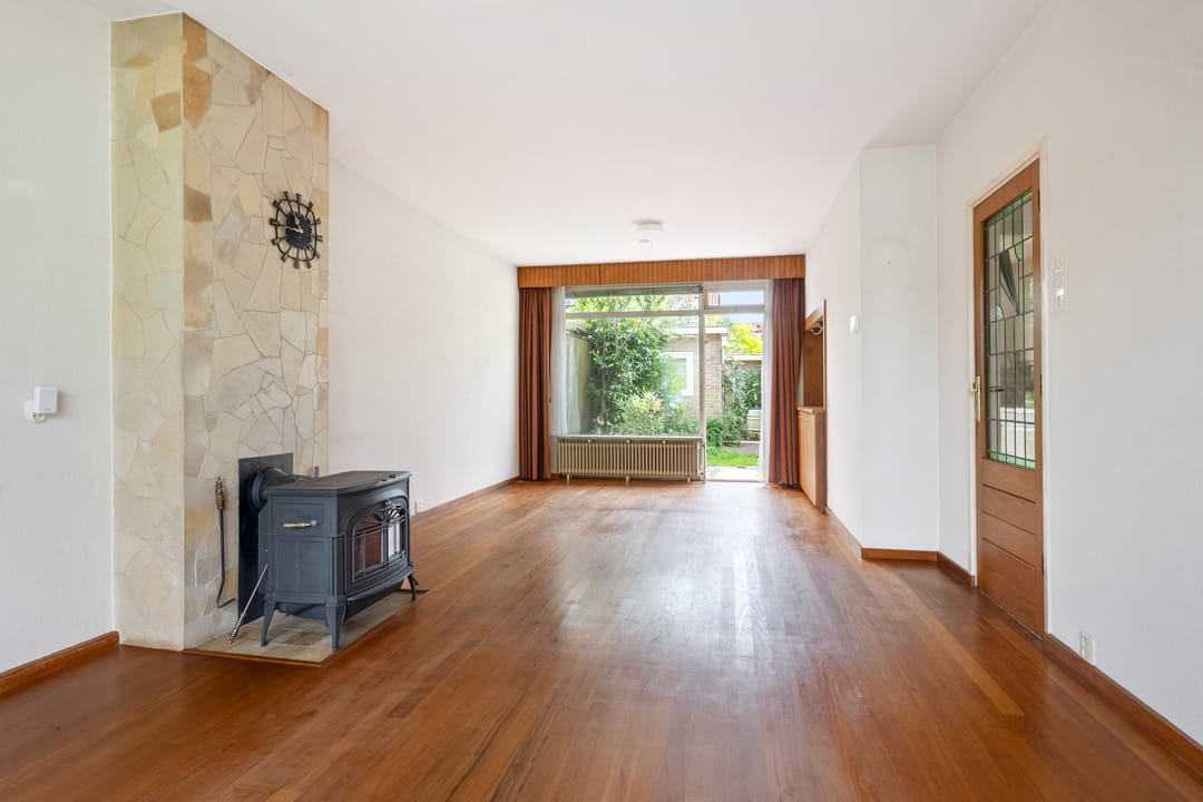 Spacious Six-Bedroom Family Home with South-Facing Garden in Oosterduinkwartier — 7
