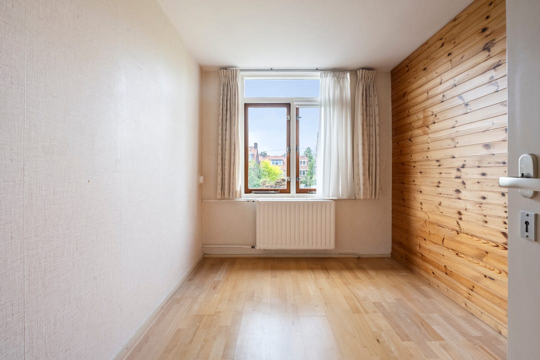 Spacious Six-Bedroom Family Home with South-Facing Garden in Oosterduinkwartier — 23