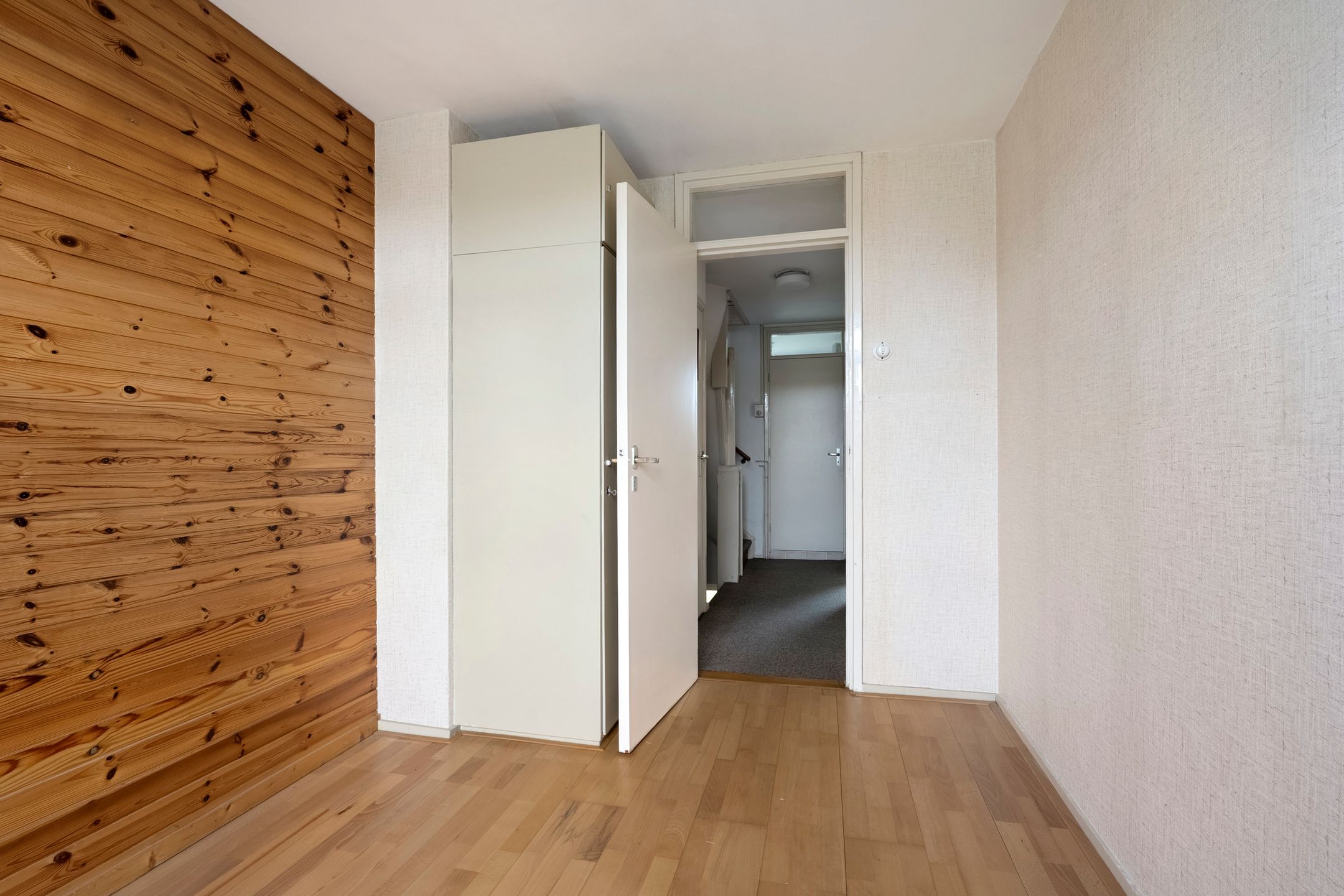 Spacious Six-Bedroom Family Home with South-Facing Garden in Oosterduinkwartier — 24