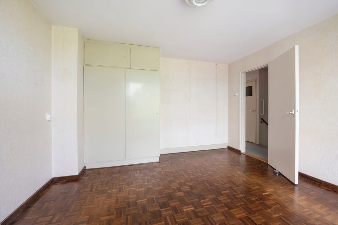 Spacious Six-Bedroom Family Home with South-Facing Garden in Oosterduinkwartier — 31