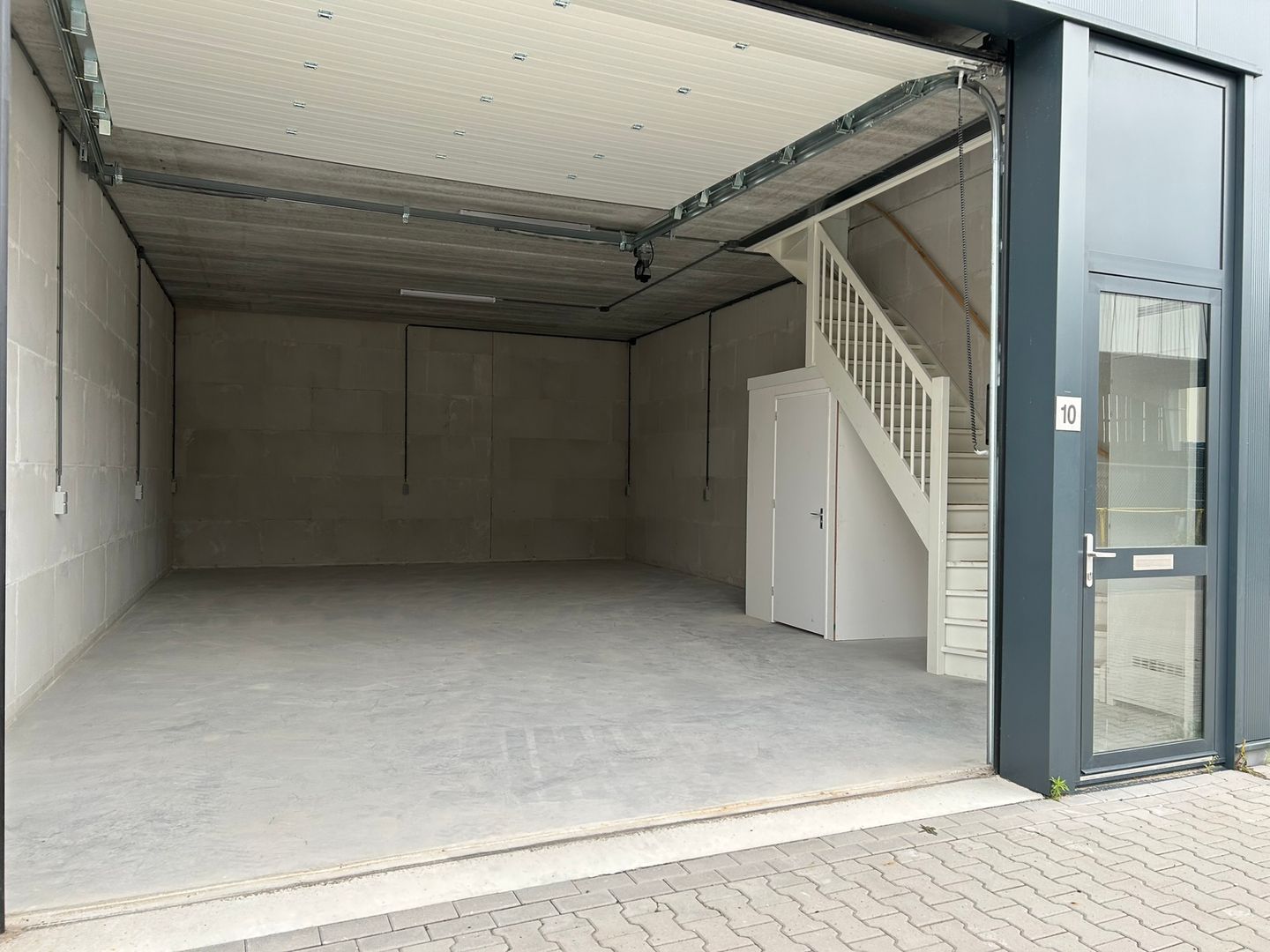 View photo 2 of Morsestraat 38-10