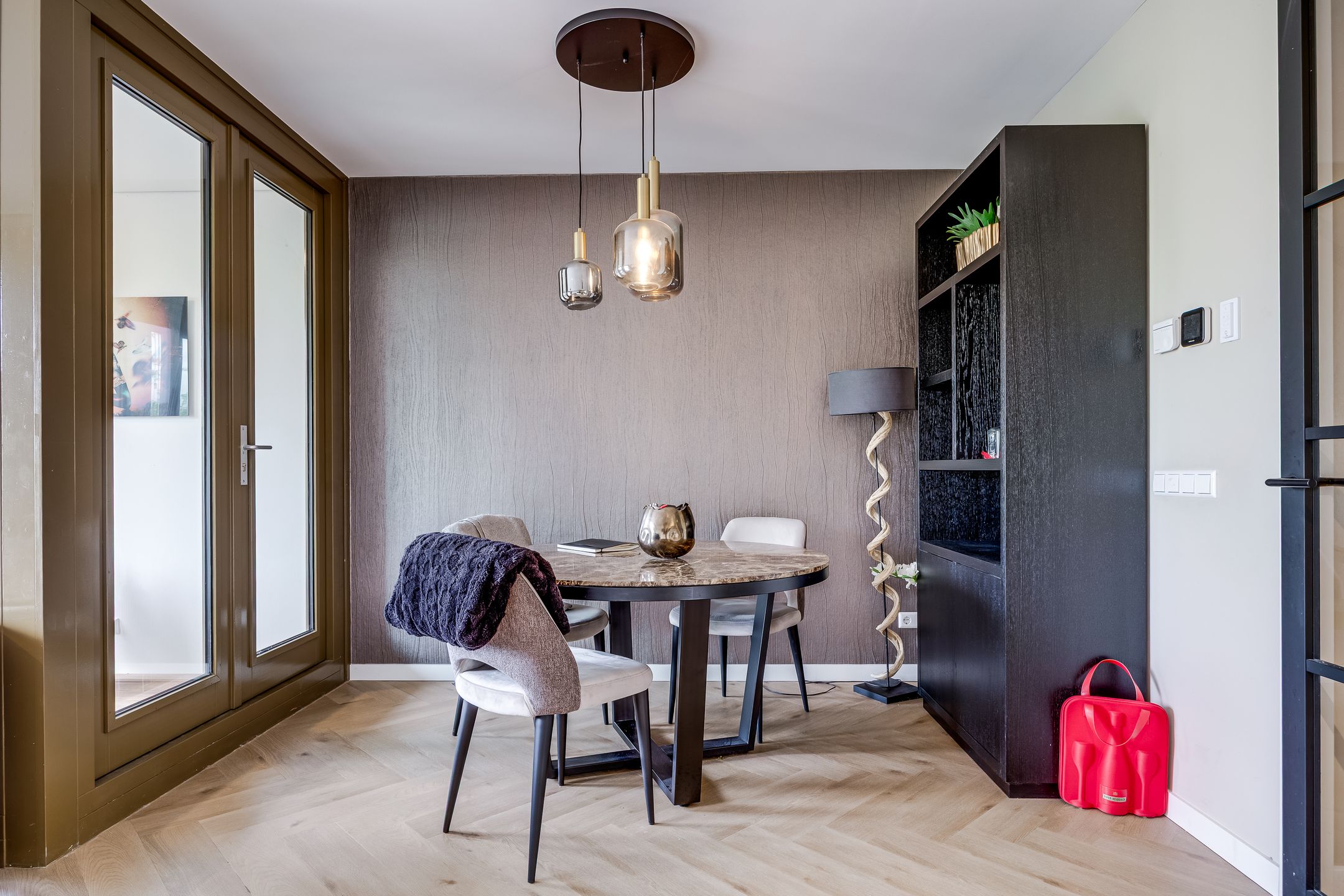 Modern Ground-Floor Apartment with Private Patio and Parking in Leeuwesteyn — 12