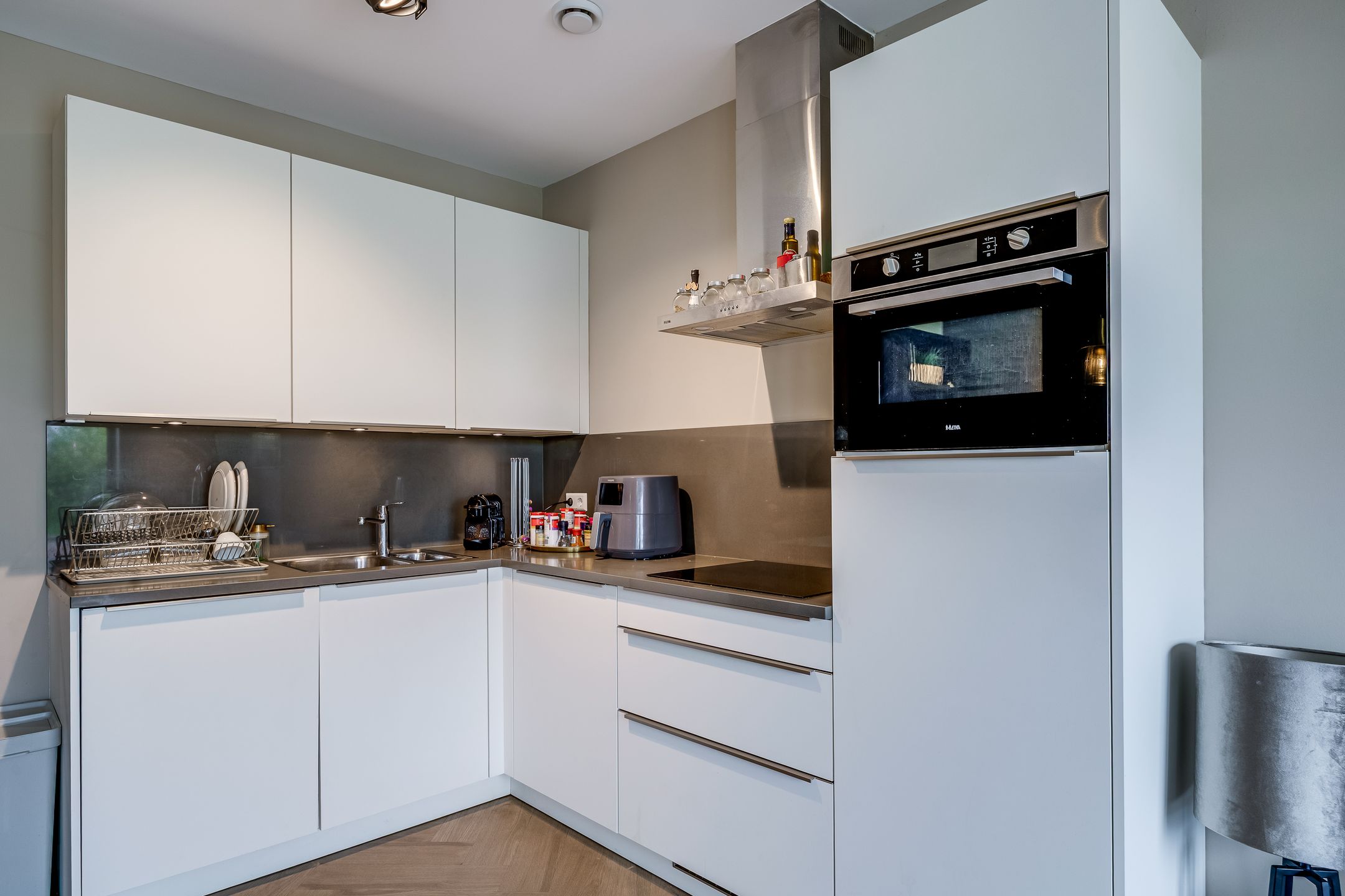 Modern Ground-Floor Apartment with Private Patio and Parking in Leeuwesteyn — 15