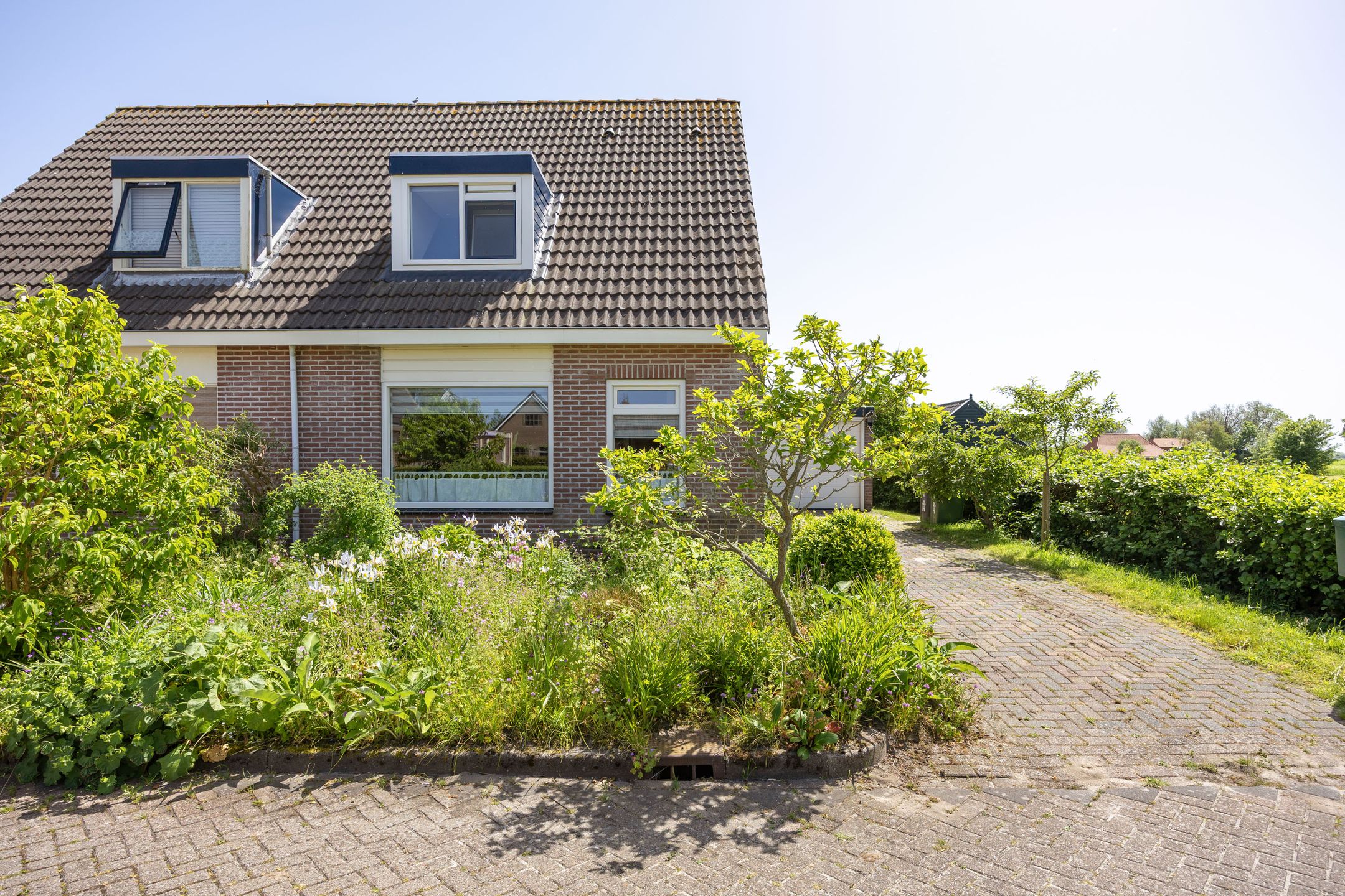 Semi-detached home with solar panels and south-facing garden in peaceful Peins — 15