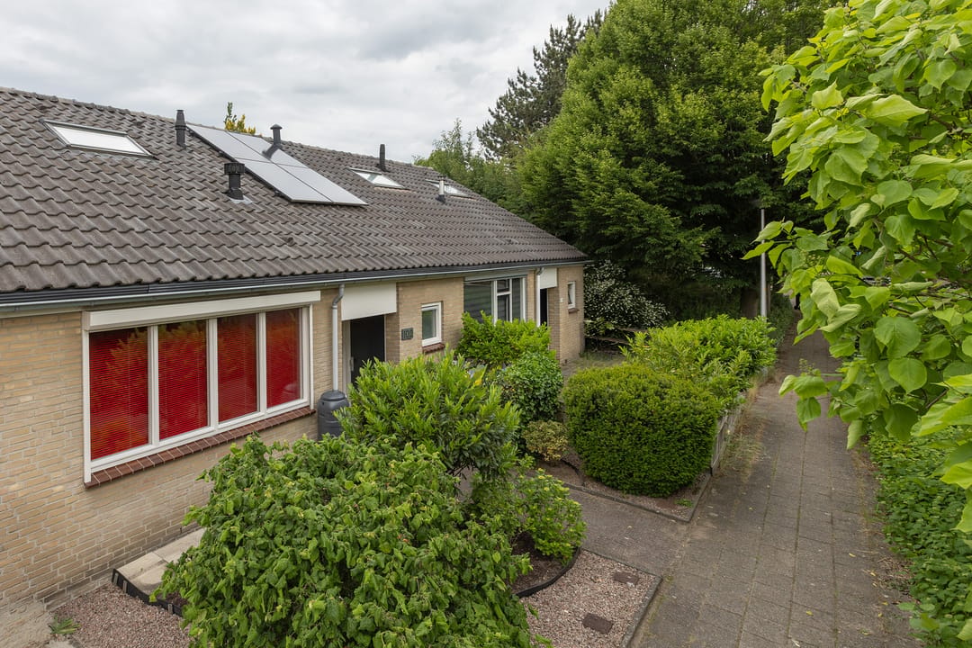 Comfortable and Accessible Semi-Bungalow in Quiet Groenlo Location — 41