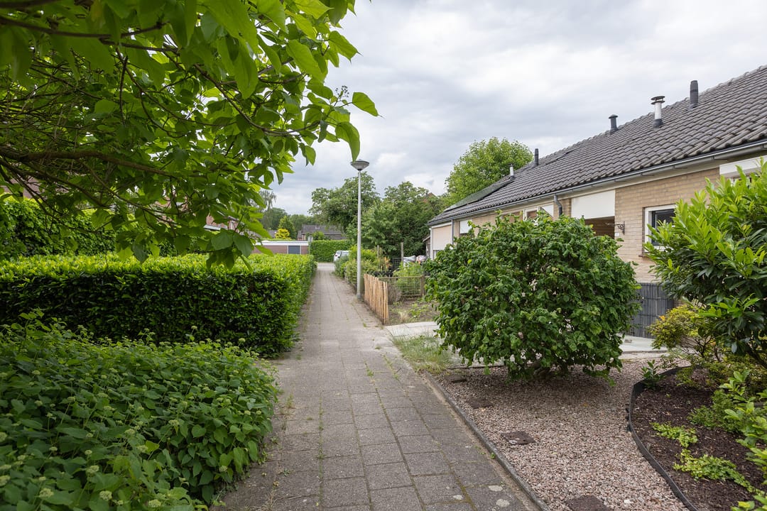 Comfortable and Accessible Semi-Bungalow in Quiet Groenlo Location — 43
