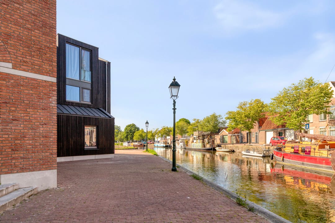 Modern Ground Floor Apartment with Water Views in Historic Oudewater — 23