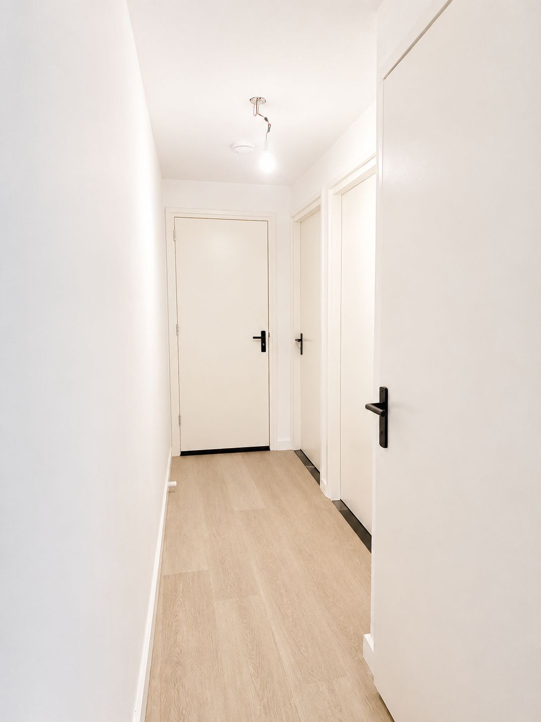 Photo 9 of Emmastraat 1-B