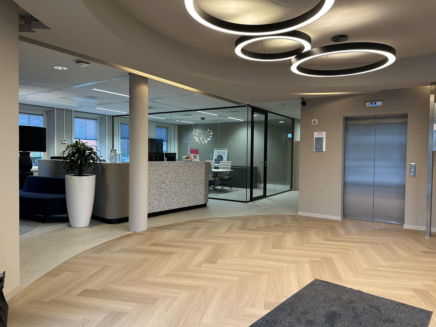 Bekijk foto 3 van Wilhelminakanaal Zuid 110