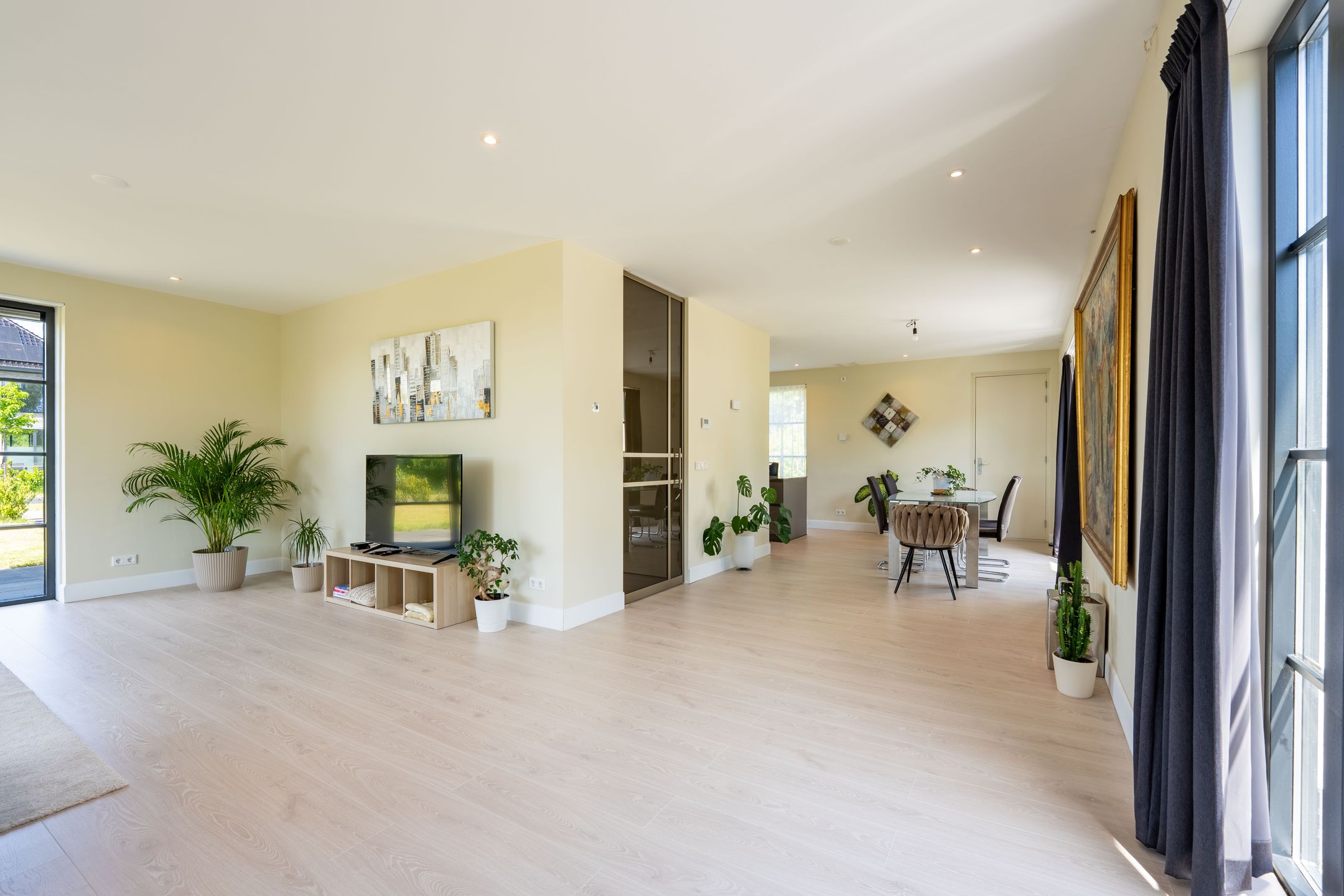 Luxury Energy-Neutral Villa with Expansive Garden in Oosterwold — 12