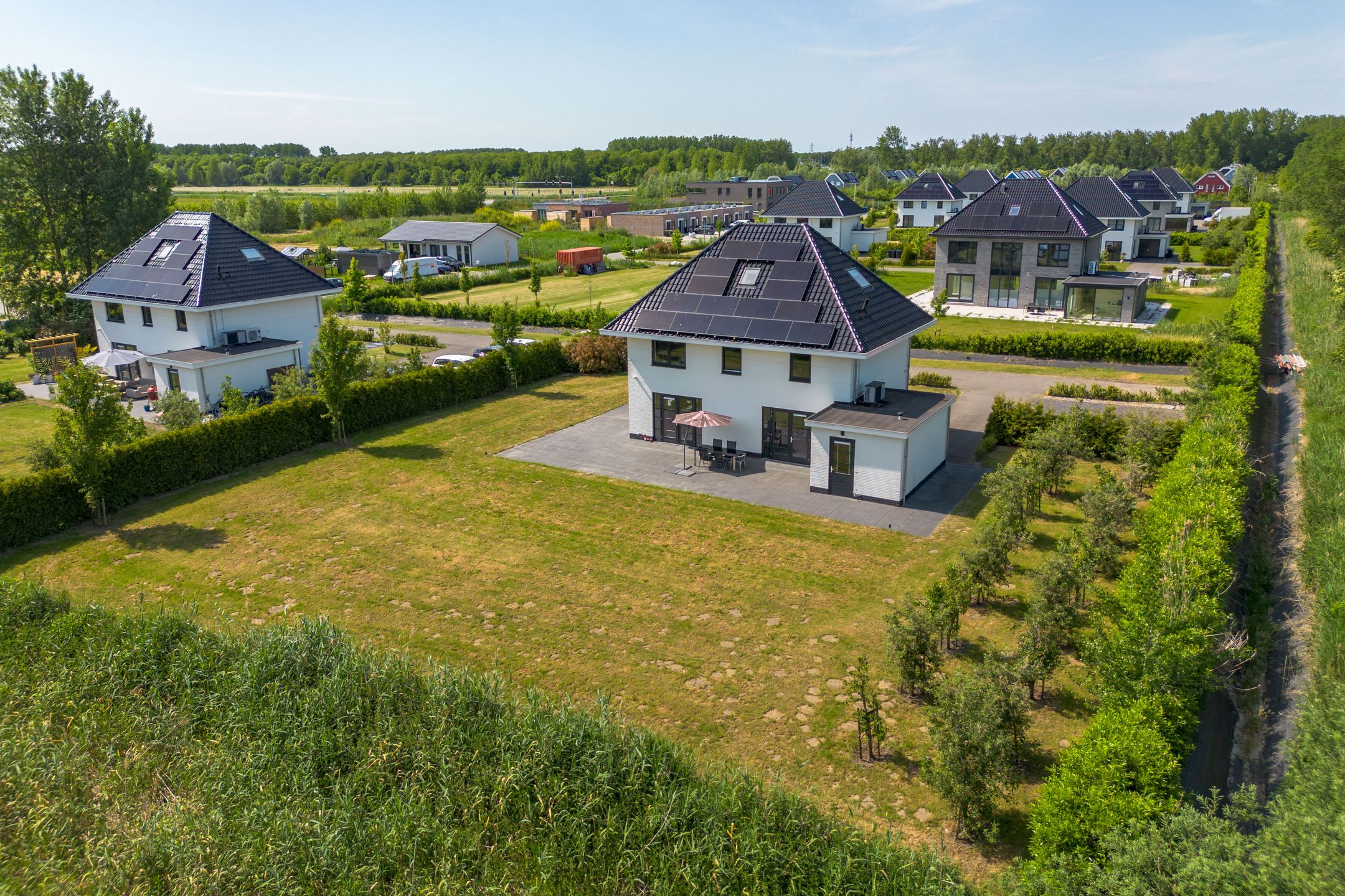 Luxury Energy-Neutral Villa with Expansive Garden in Oosterwold — 66