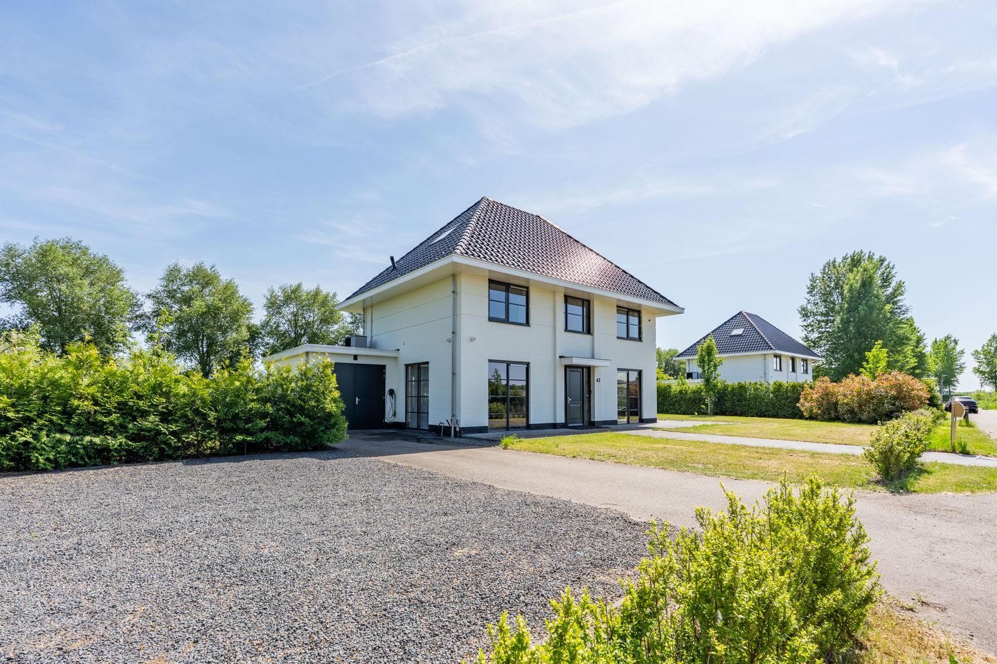 Luxury Energy-Neutral Villa with Expansive Garden in Oosterwold — 55