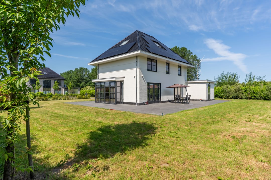 Luxury Energy-Neutral Villa with Expansive Garden in Oosterwold — 58