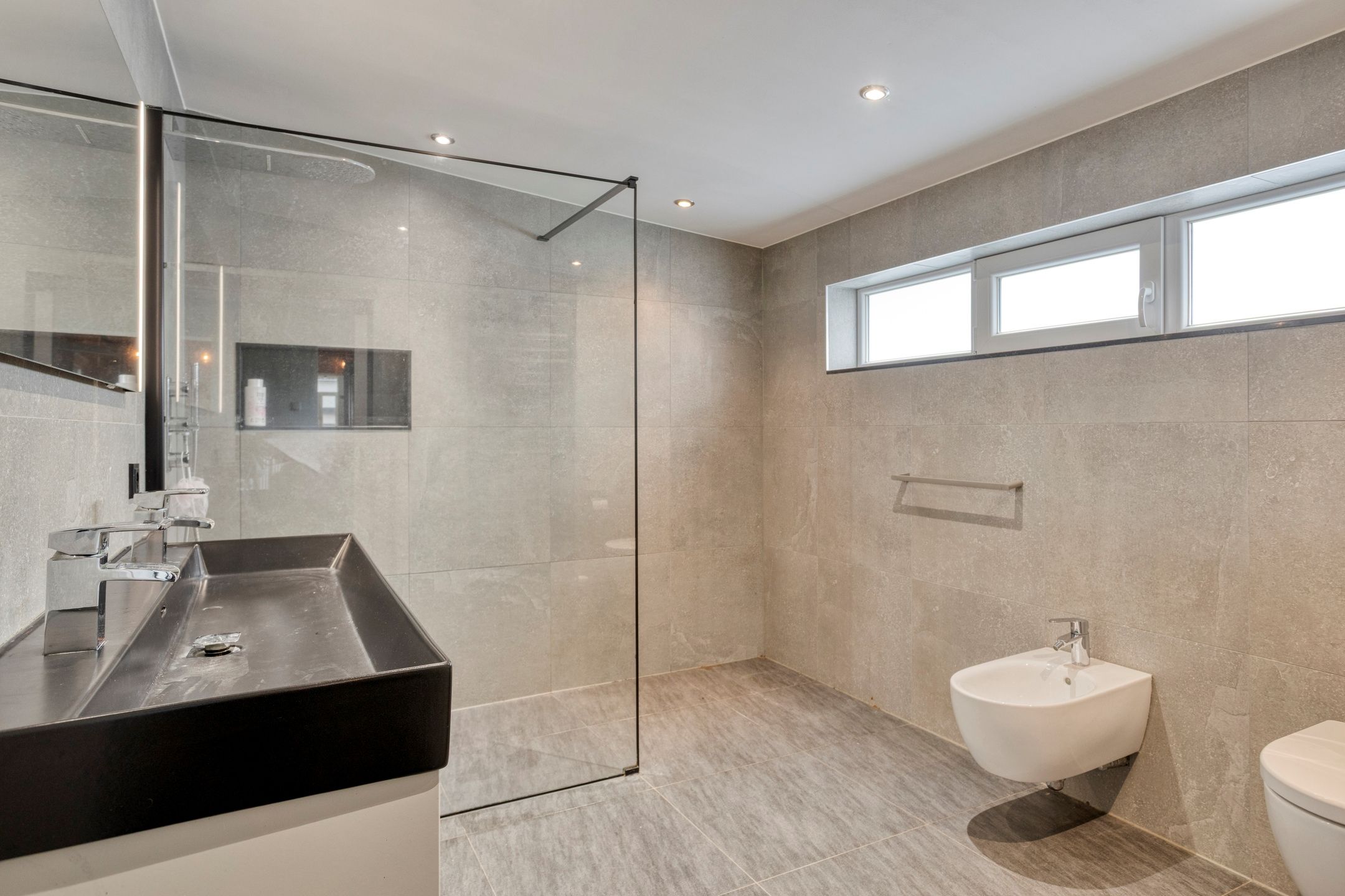 Photo 12 of Dolmansstraat 35